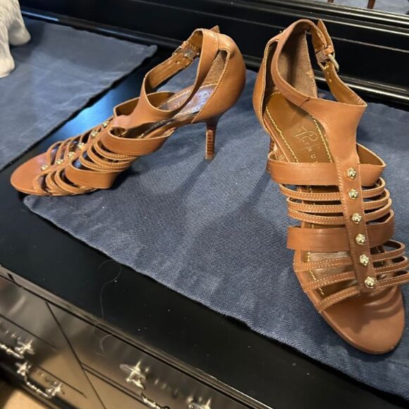 Ivanka Trump Leather 9M 3" Strappy Heel - Picture 3 of 6